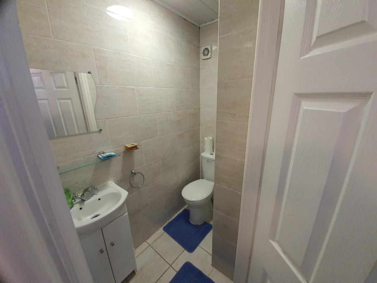 Eastwood Rooms Goodmayes Ngoại thất bức ảnh