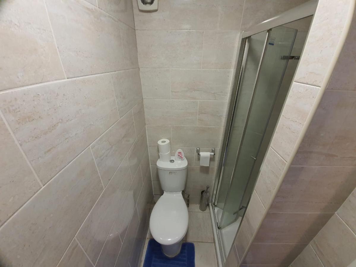 Eastwood Rooms Goodmayes Ngoại thất bức ảnh